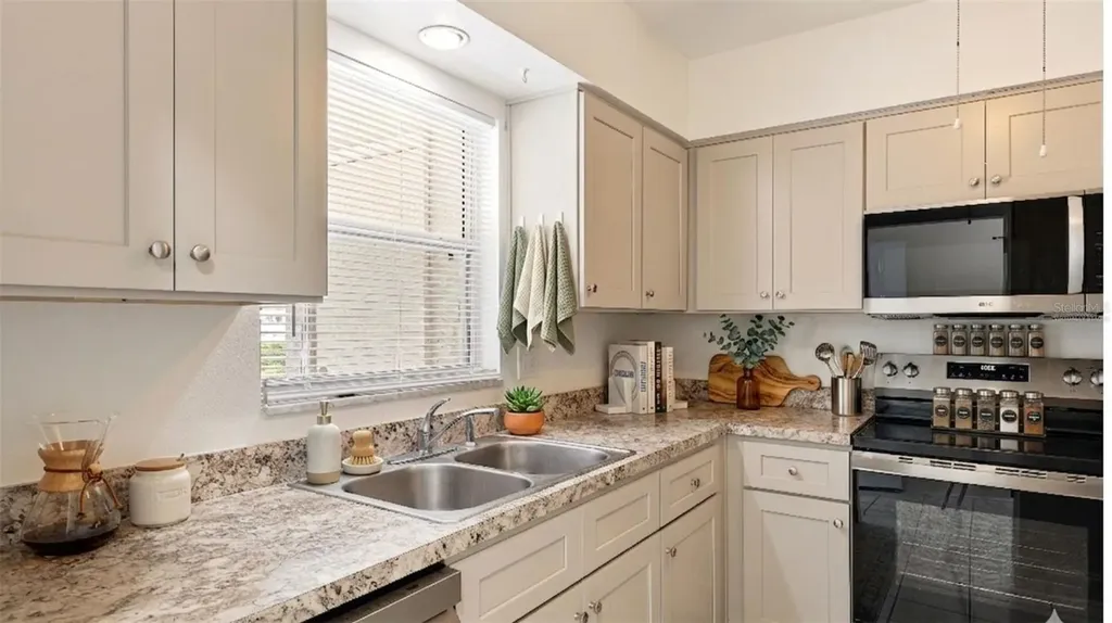 9914 Sebastian Court Bradenton FL 34210