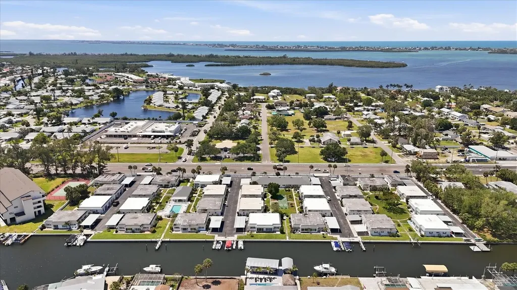 9914 Sebastian Court Bradenton FL 34210