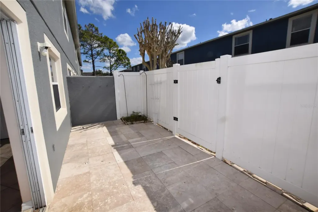 13098 Lexington Summit Street Orlando FL 32828