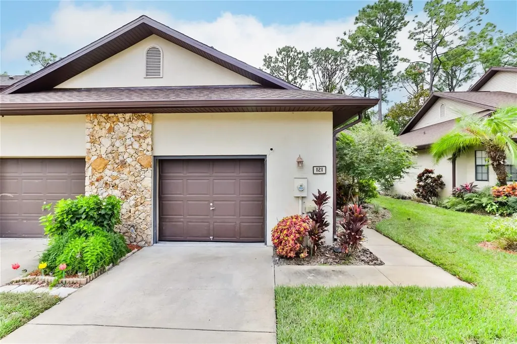 121 Dovecote Lane Daytona Beach FL 32114