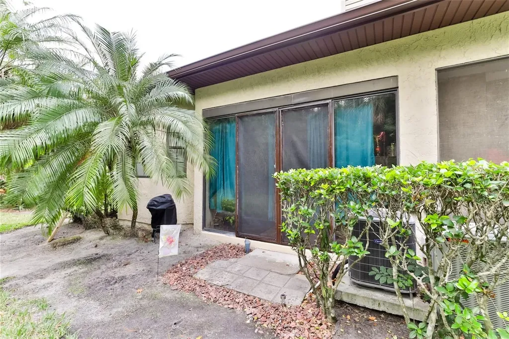 121 Dovecote Lane Daytona Beach FL 32114