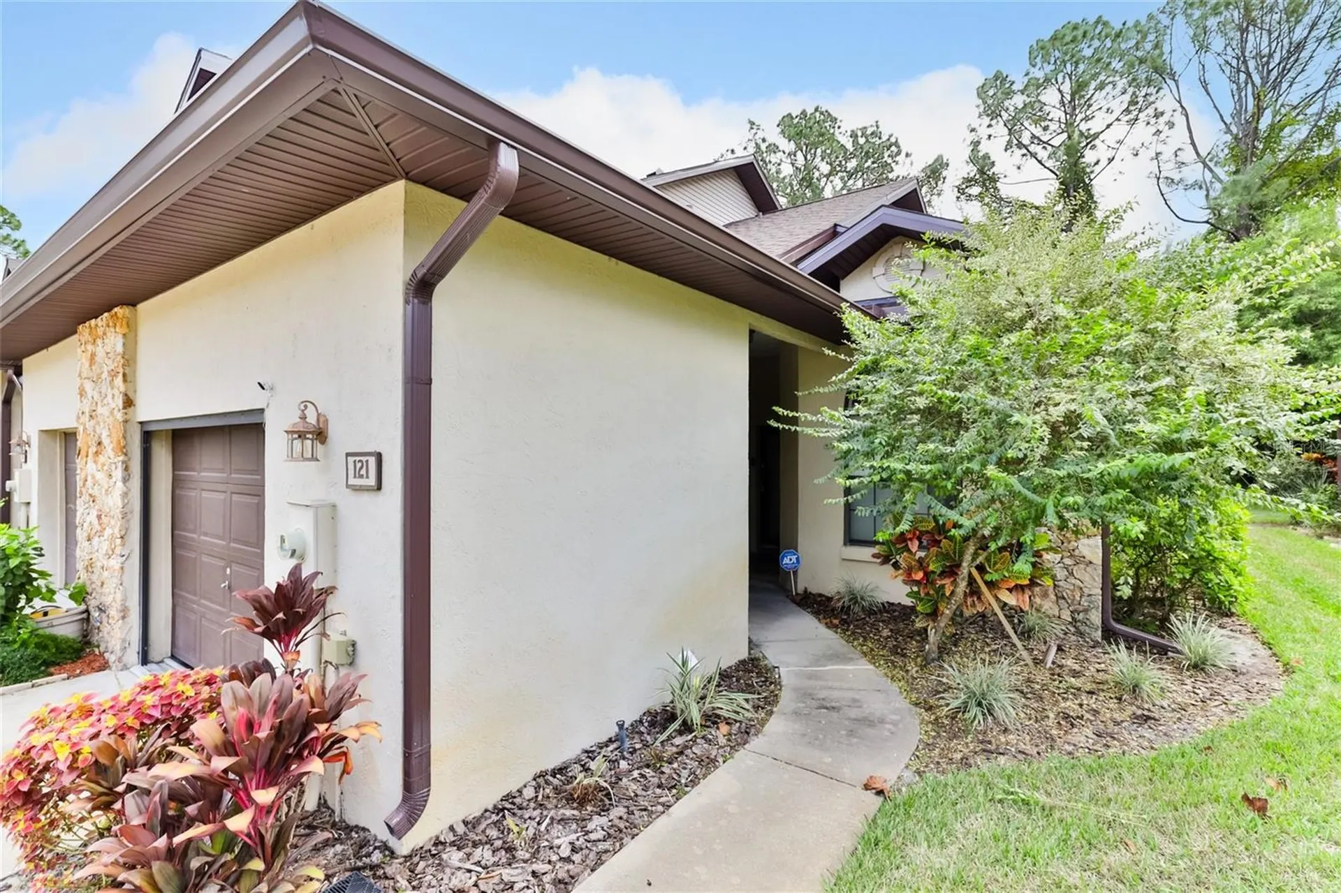 121 Dovecote Lane Daytona Beach FL 32114