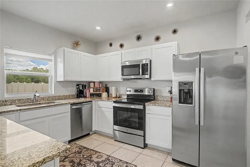 313 Fiddlewood Court Davenport FL 33837