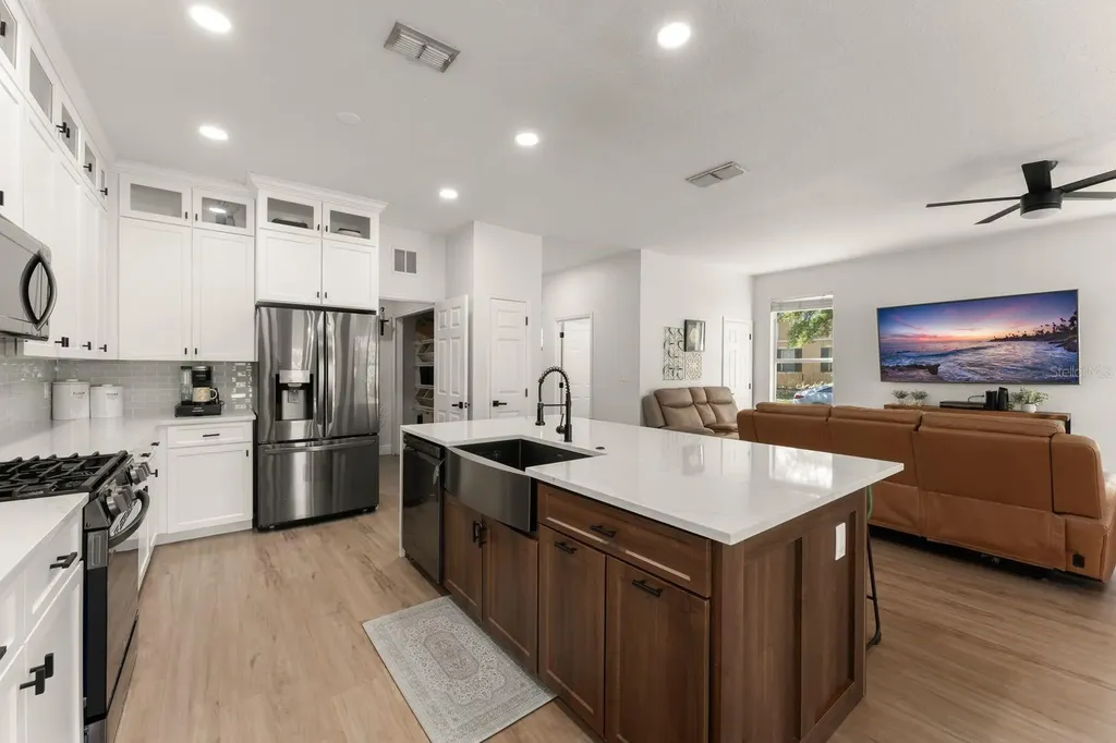 611 Brookfield Terrace Deland FL 32724