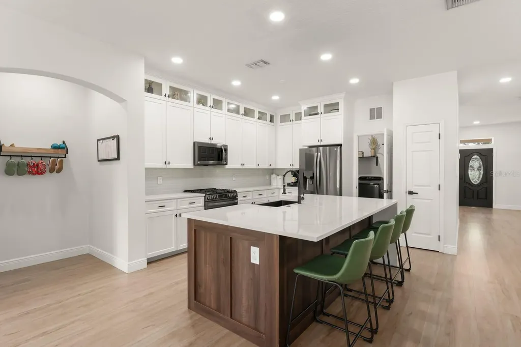 611 Brookfield Terrace Deland FL 32724
