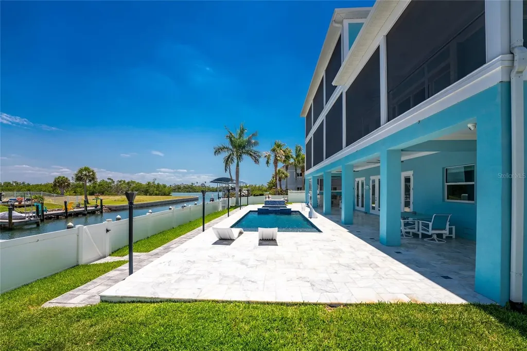 9290 Pine Cove Drive Englewood FL 34224
