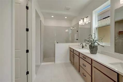 5249 Everlong Drive Apollo Beach FL 33572