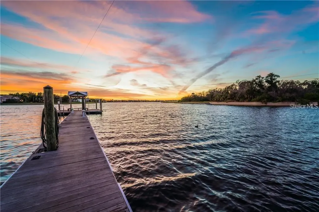 5237 Brighton Shore Drive Apollo Beach FL 33572