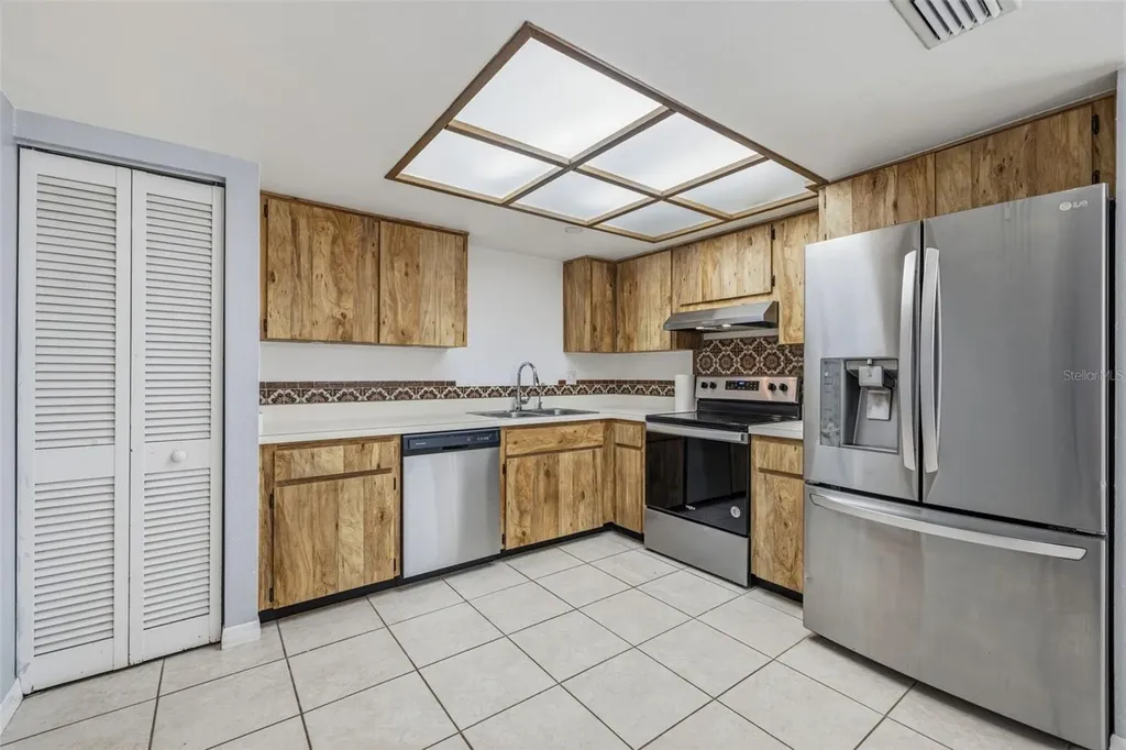 1591 Mac Charles Court Dunedin FL 34698