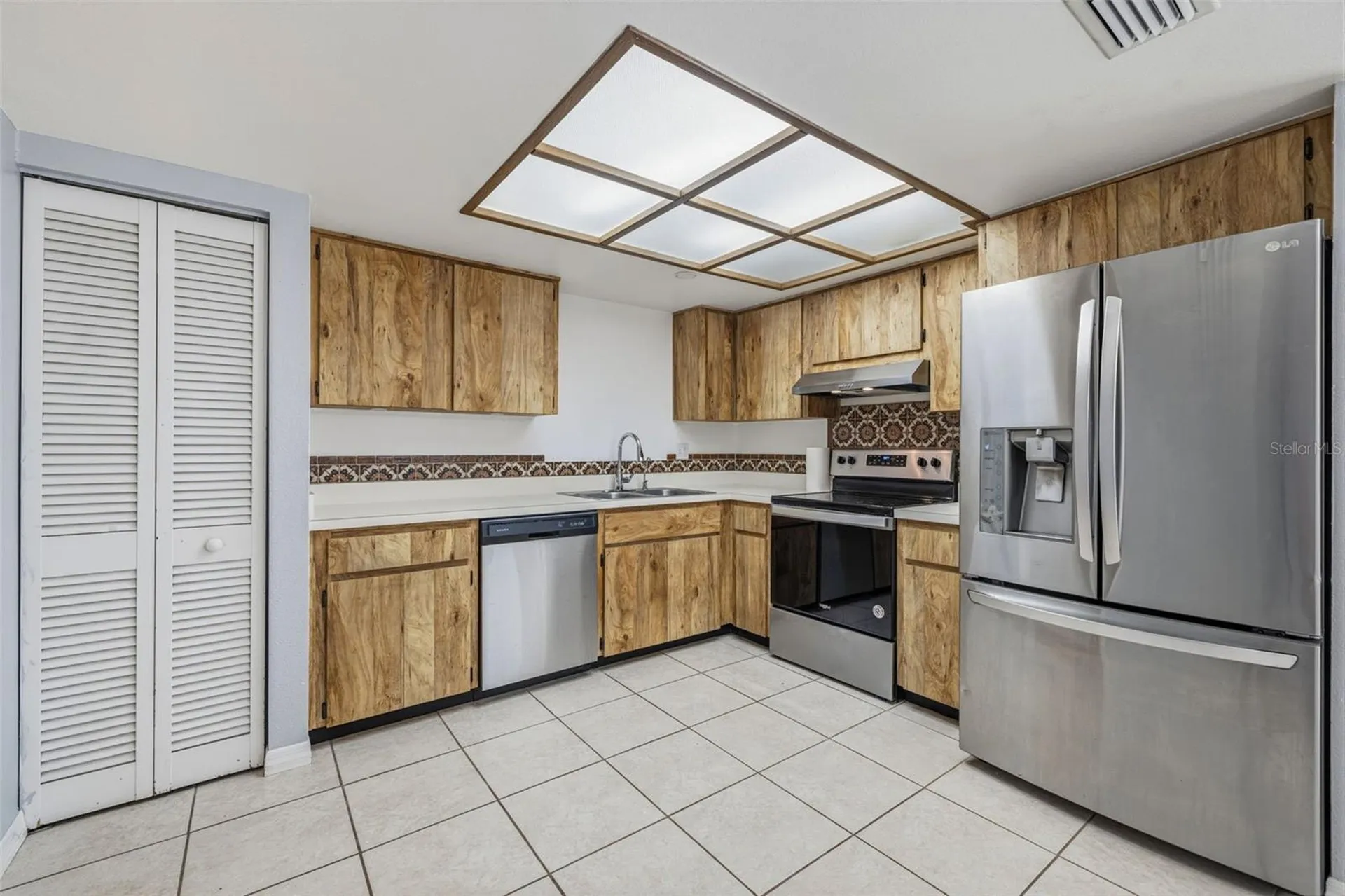 1591 Mac Charles Court Dunedin FL 34698