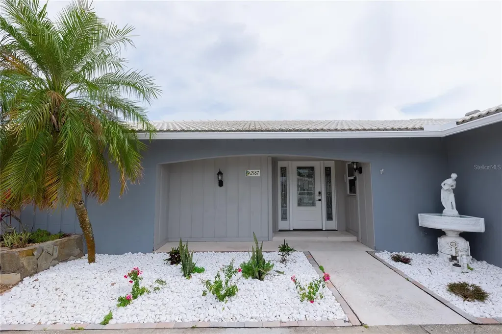 2187 Waterside Drive Clearwater FL 33764
