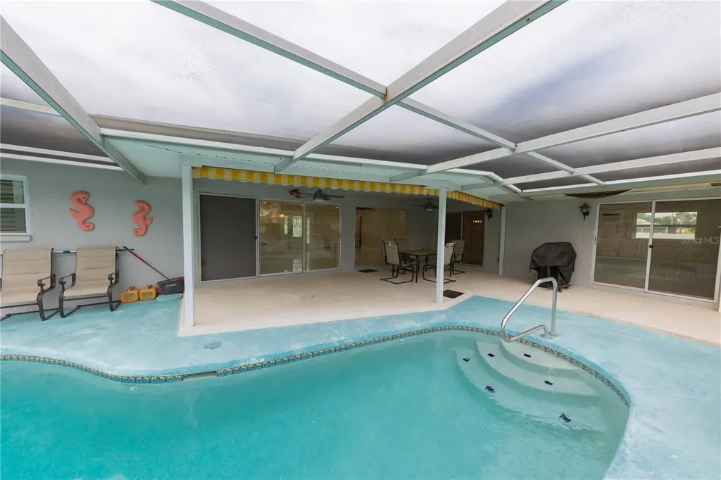 2187 Waterside Drive Clearwater FL 33764