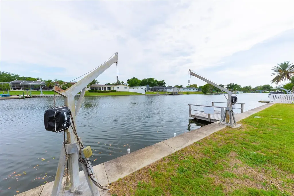 2187 Waterside Drive Clearwater FL 33764
