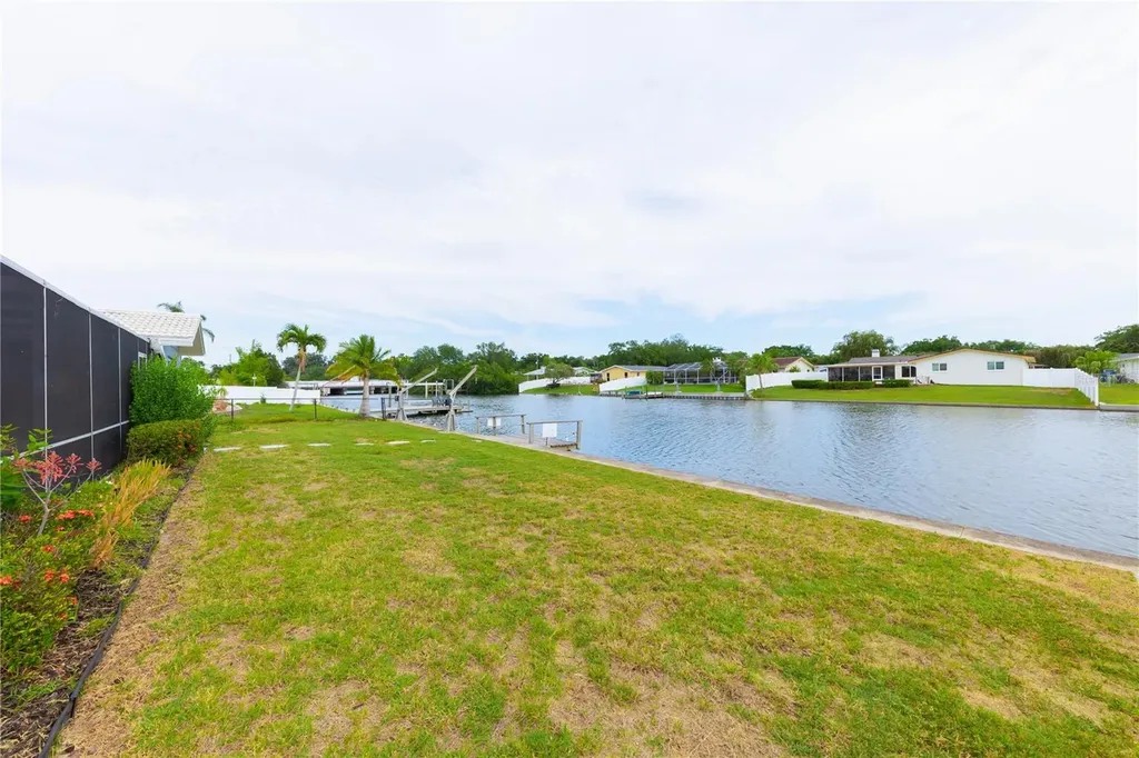 2187 Waterside Drive Clearwater FL 33764