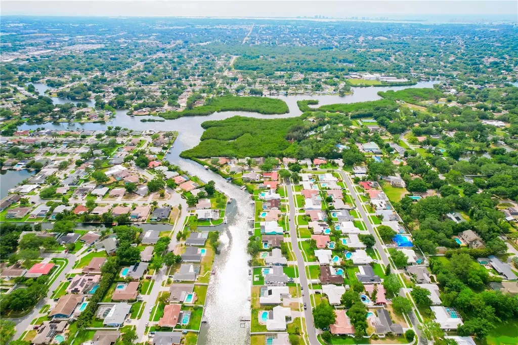 2187 Waterside Drive Clearwater FL 33764