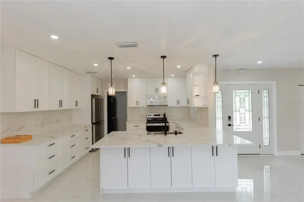 2187 Waterside Drive Clearwater FL 33764