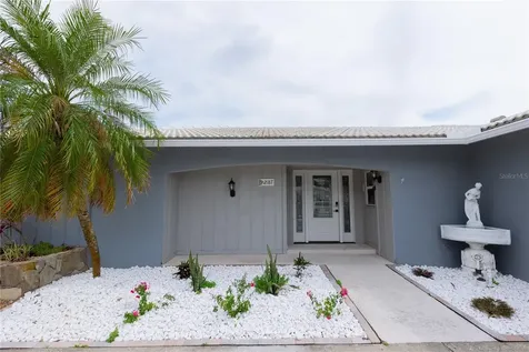 2187 Waterside Drive Clearwater FL 33764