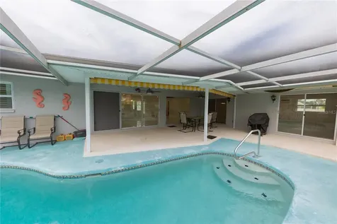 2187 Waterside Drive Clearwater FL 33764