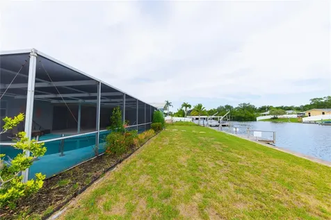 2187 Waterside Drive Clearwater FL 33764