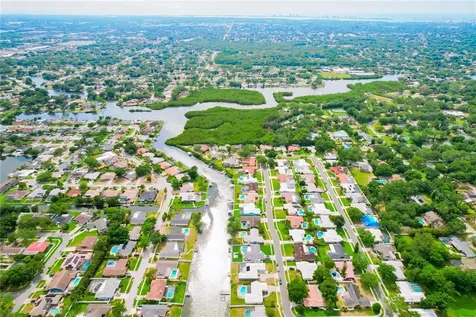 2187 Waterside Drive Clearwater FL 33764