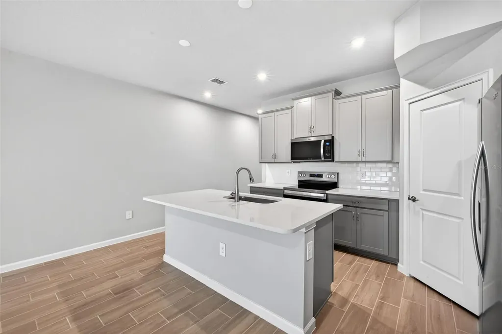 9175 Aurelia Avenue Parrish FL 34219