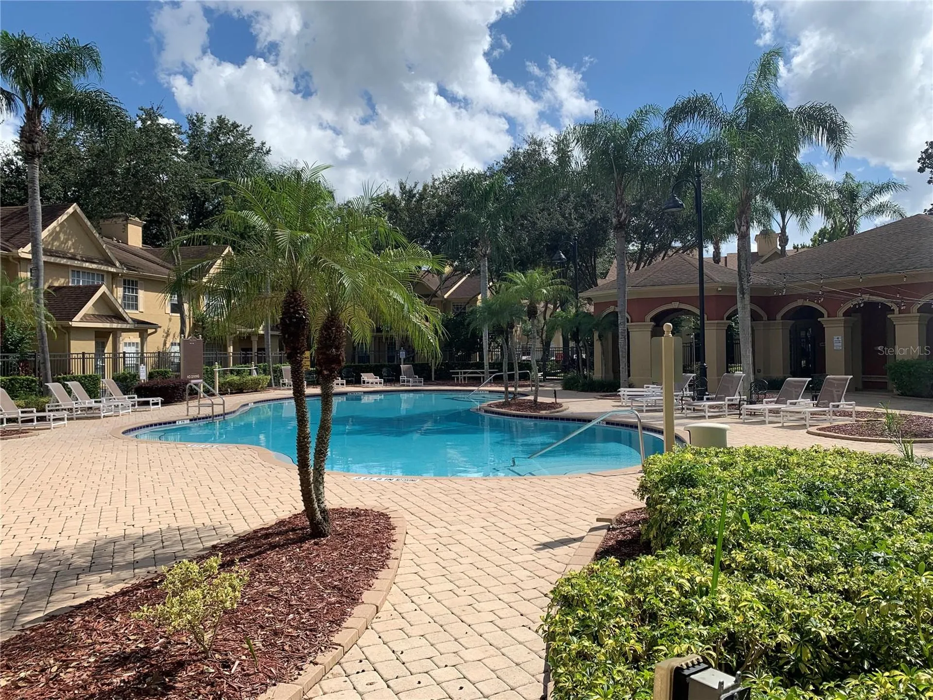 832 Grand Regency Point Altamonte Springs FL 32714