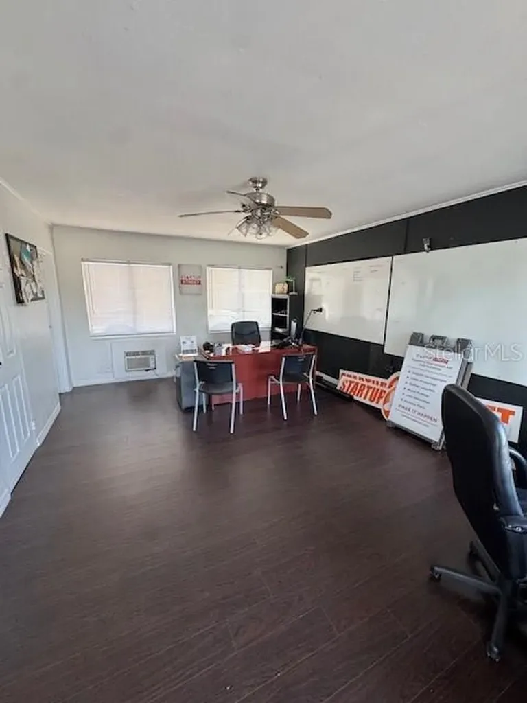 3022 W Swann Avenue Tampa FL 33609