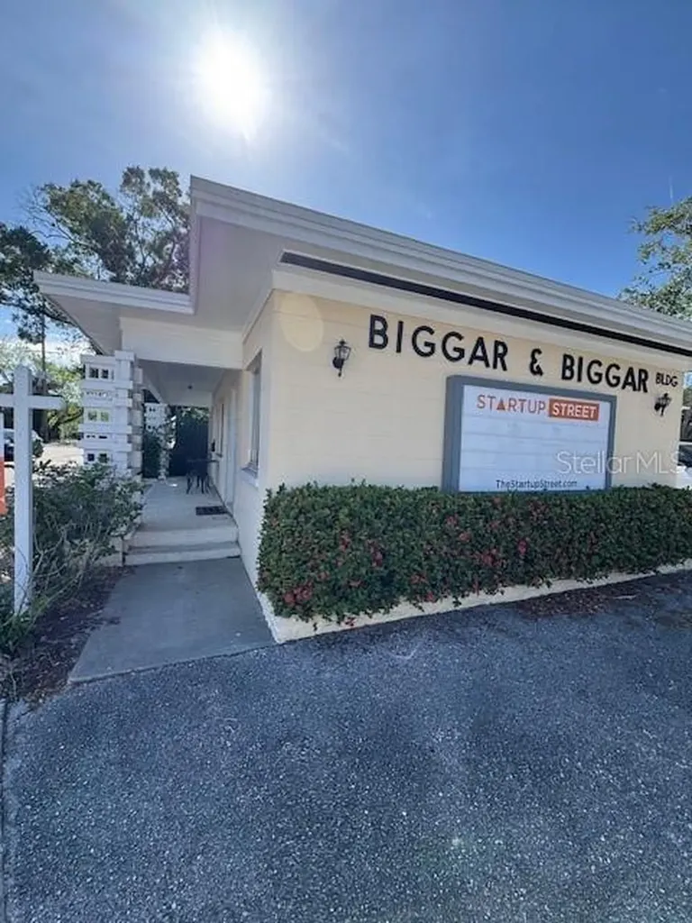 3022 W Swann Avenue Tampa FL 33609