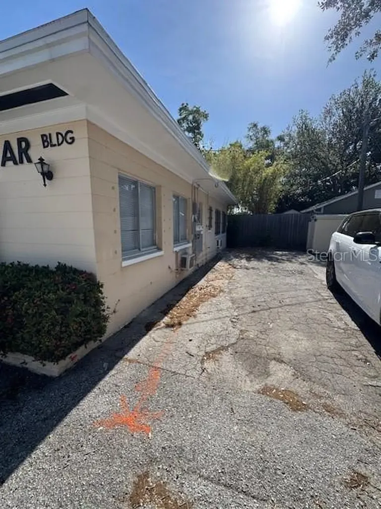 3022 W Swann Avenue Tampa FL 33609