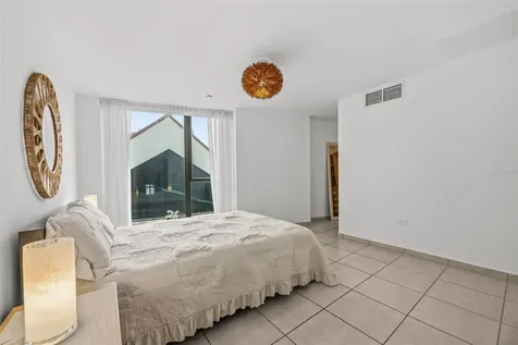 1509 Ponce De León Parada 22 San Juan PR 00909
