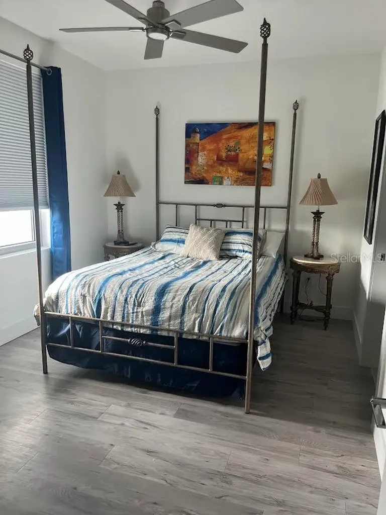 1703 N Tamiami Trail Sarasota FL 34234