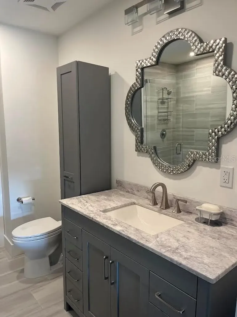 1703 N Tamiami Trail Sarasota FL 34234