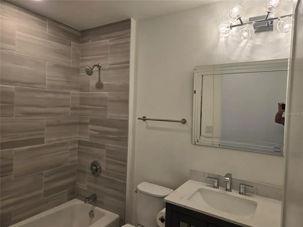 1703 N Tamiami Trail Sarasota FL 34234