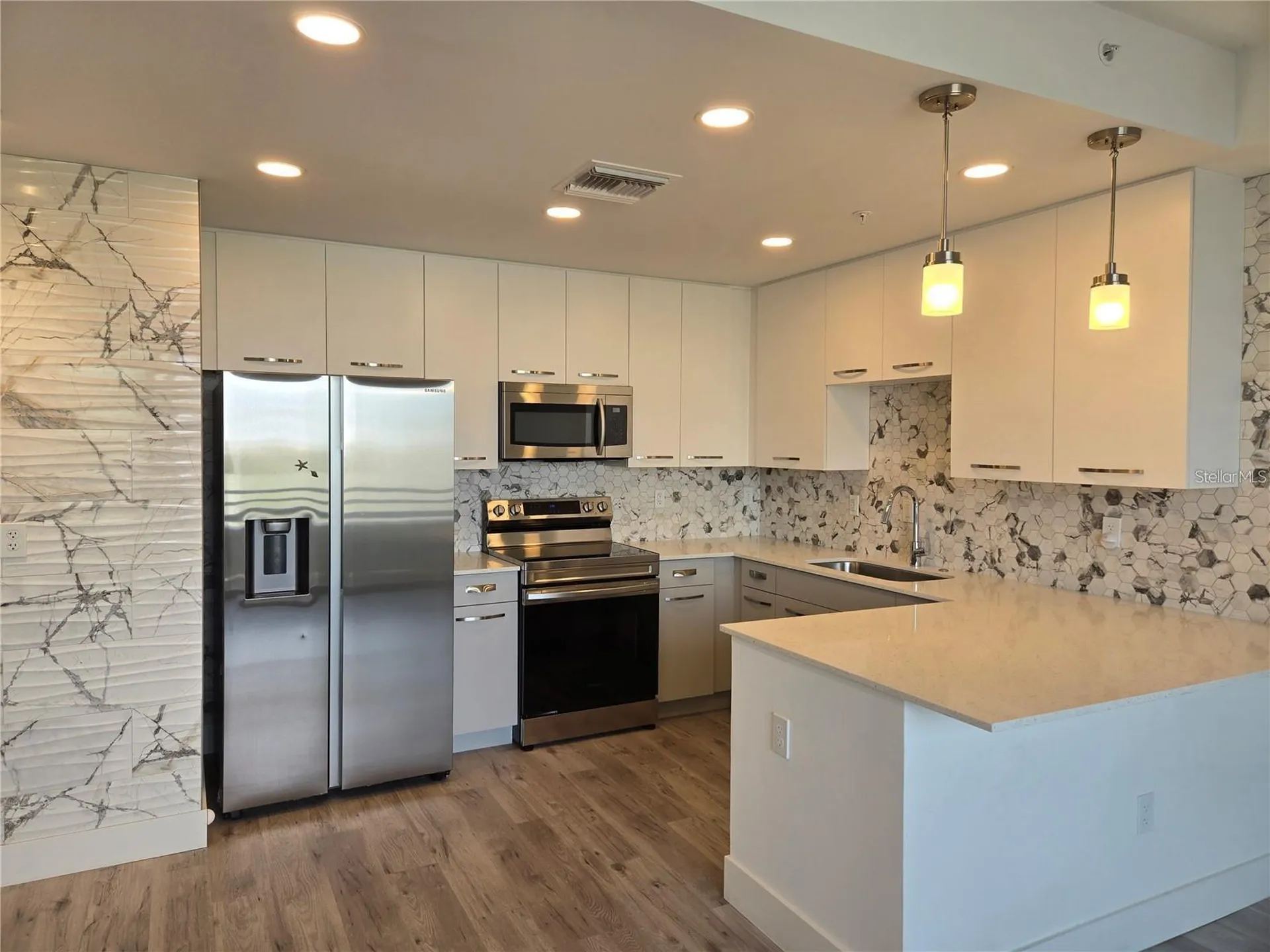 1703 N Tamiami Trail Sarasota FL 34234