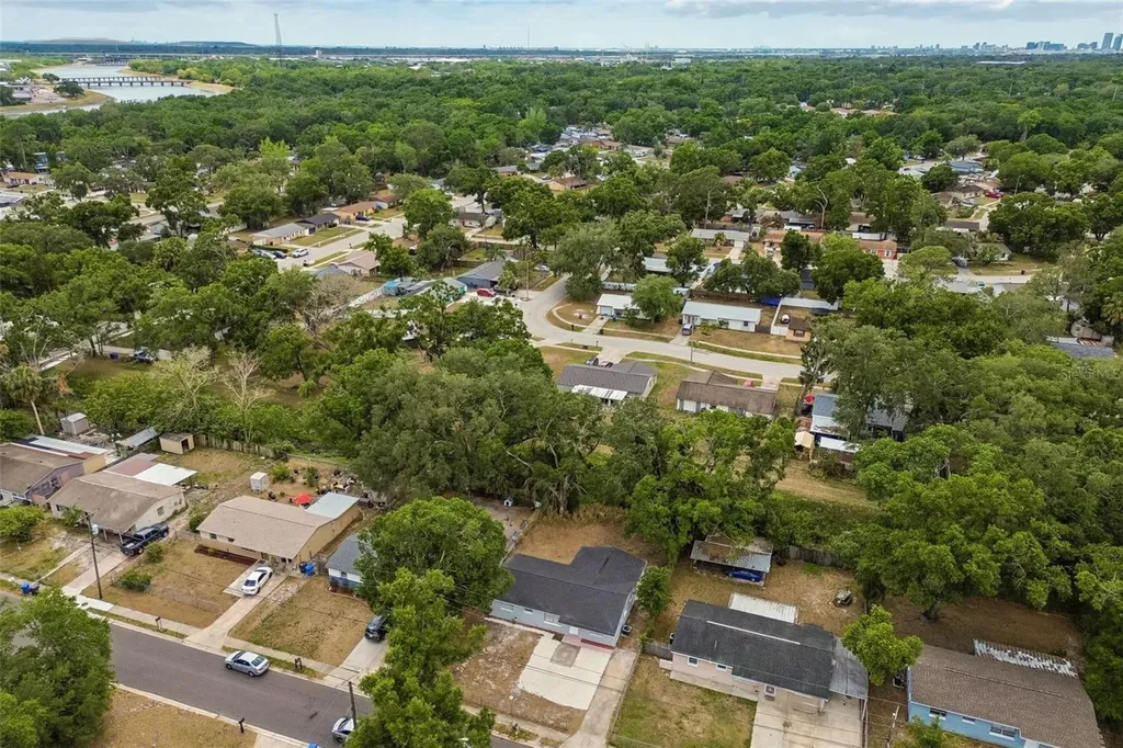 3706 Beechwood Boulevard Tampa FL 33619
