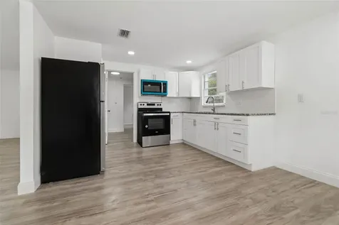 3706 Beechwood Boulevard Tampa FL 33619