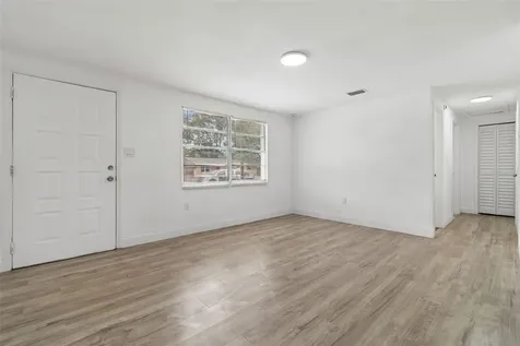 3706 Beechwood Boulevard Tampa FL 33619