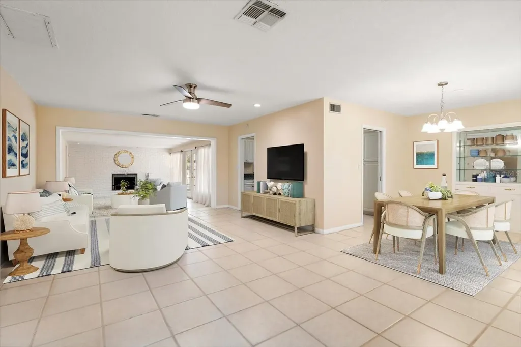 1702 Meredith Lane Belleair FL 33756