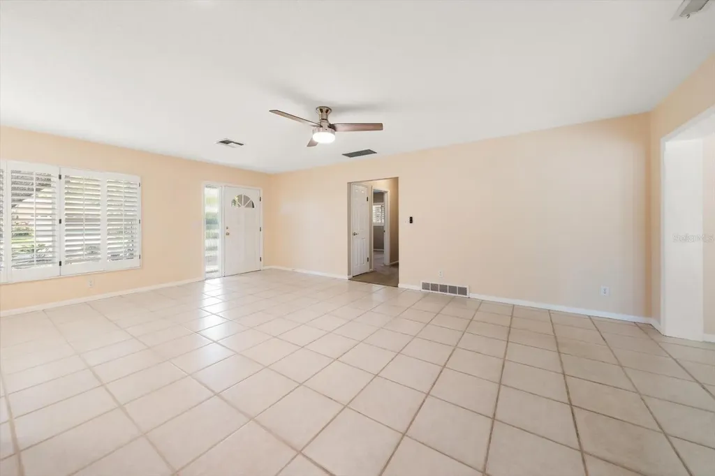 1702 Meredith Lane Belleair FL 33756