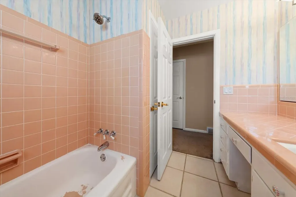 1702 Meredith Lane Belleair FL 33756