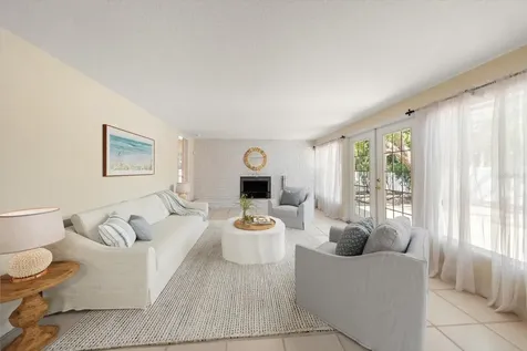 1702 Meredith Lane Belleair FL 33756