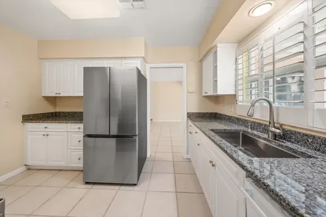 1702 Meredith Lane Belleair FL 33756