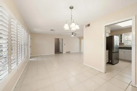 1702 Meredith Lane Belleair FL 33756