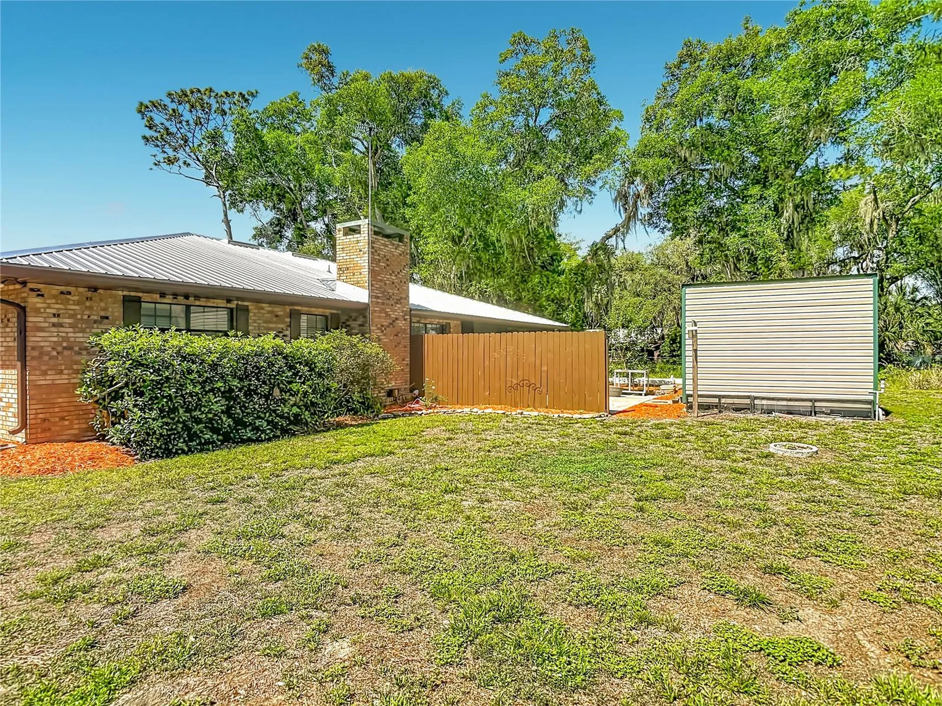 17819 Palm Street Umatilla FL 32784