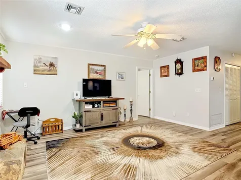 17819 Palm Street Umatilla FL 32784