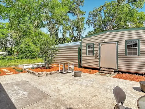 17819 Palm Street Umatilla FL 32784