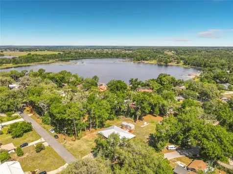 17819 Palm Street Umatilla FL 32784