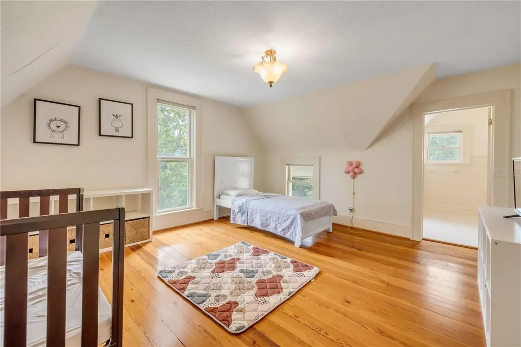 417 W Minnesota Avenue Deland FL 32720