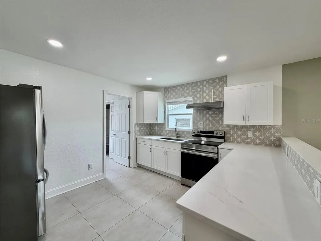 3823 2nd Avenue N St Petersburg FL 33713