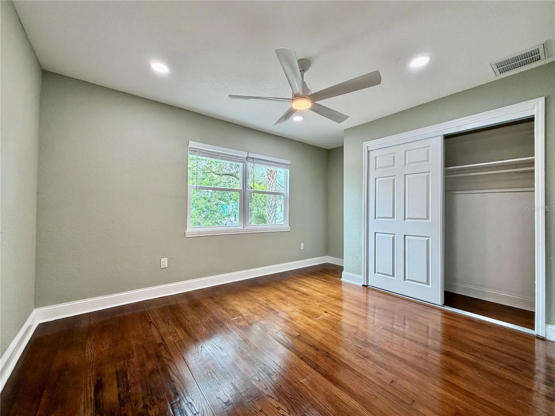 3823 2nd Avenue N St Petersburg FL 33713